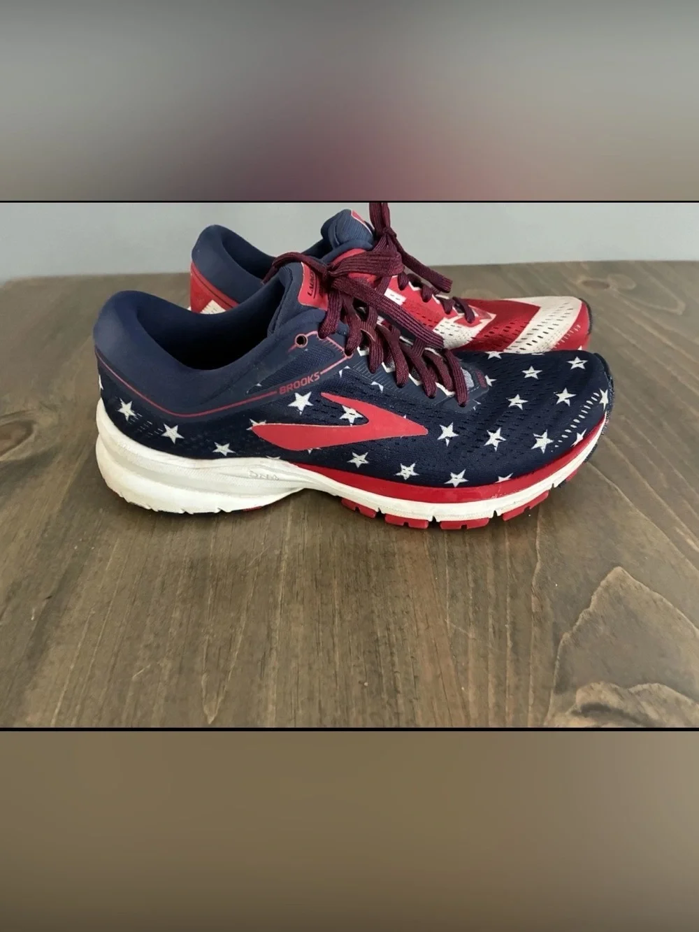 Brooks Launch 5 Running Shoes USA Stars & Stripes Womens 8